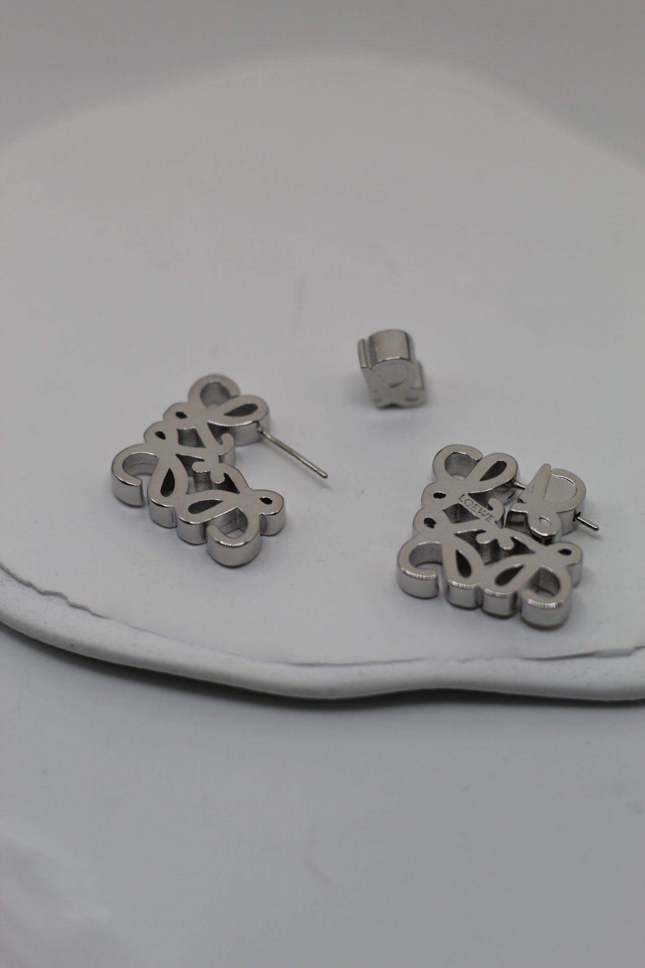 Pendientes Loe
