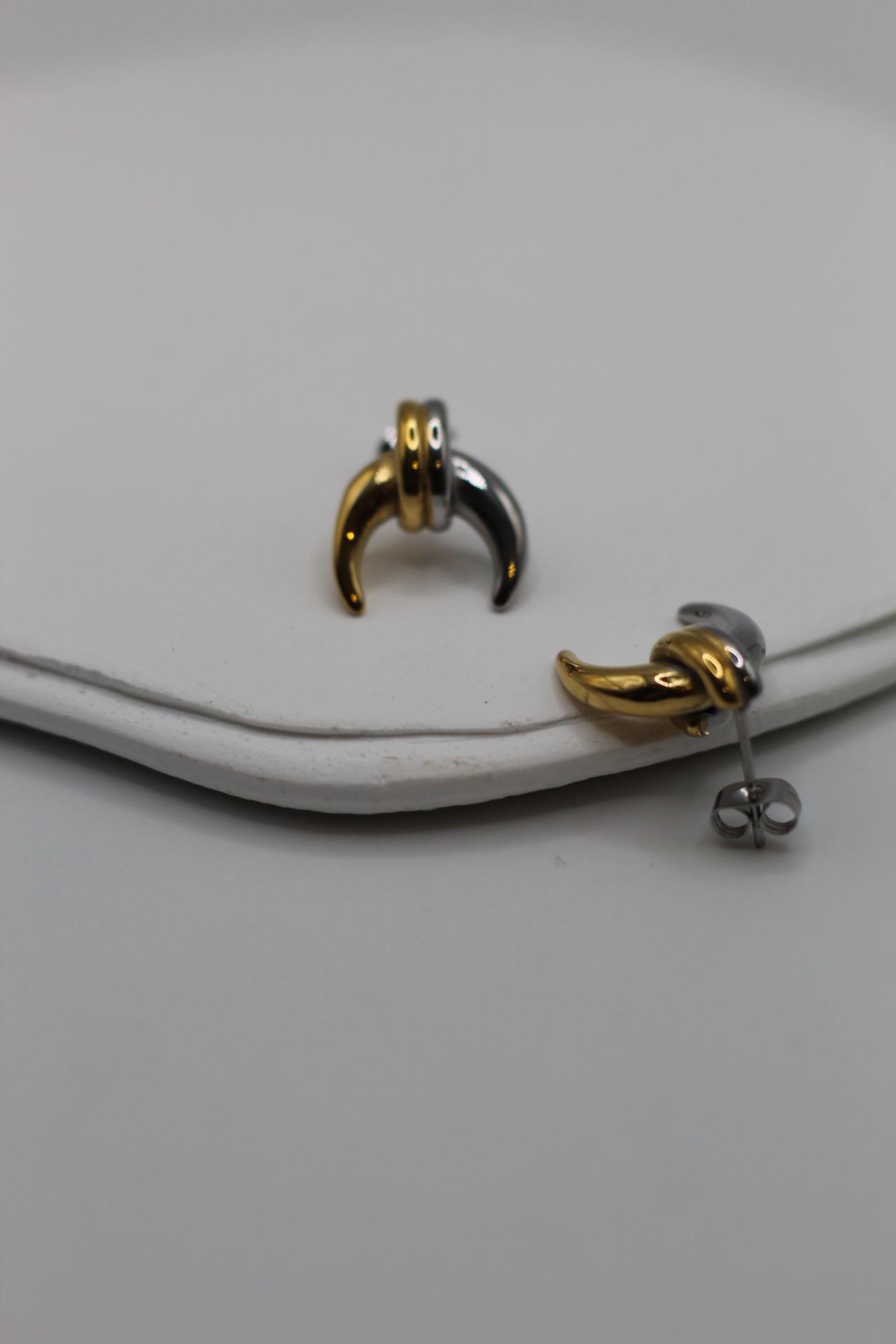 Pendientes Osiris