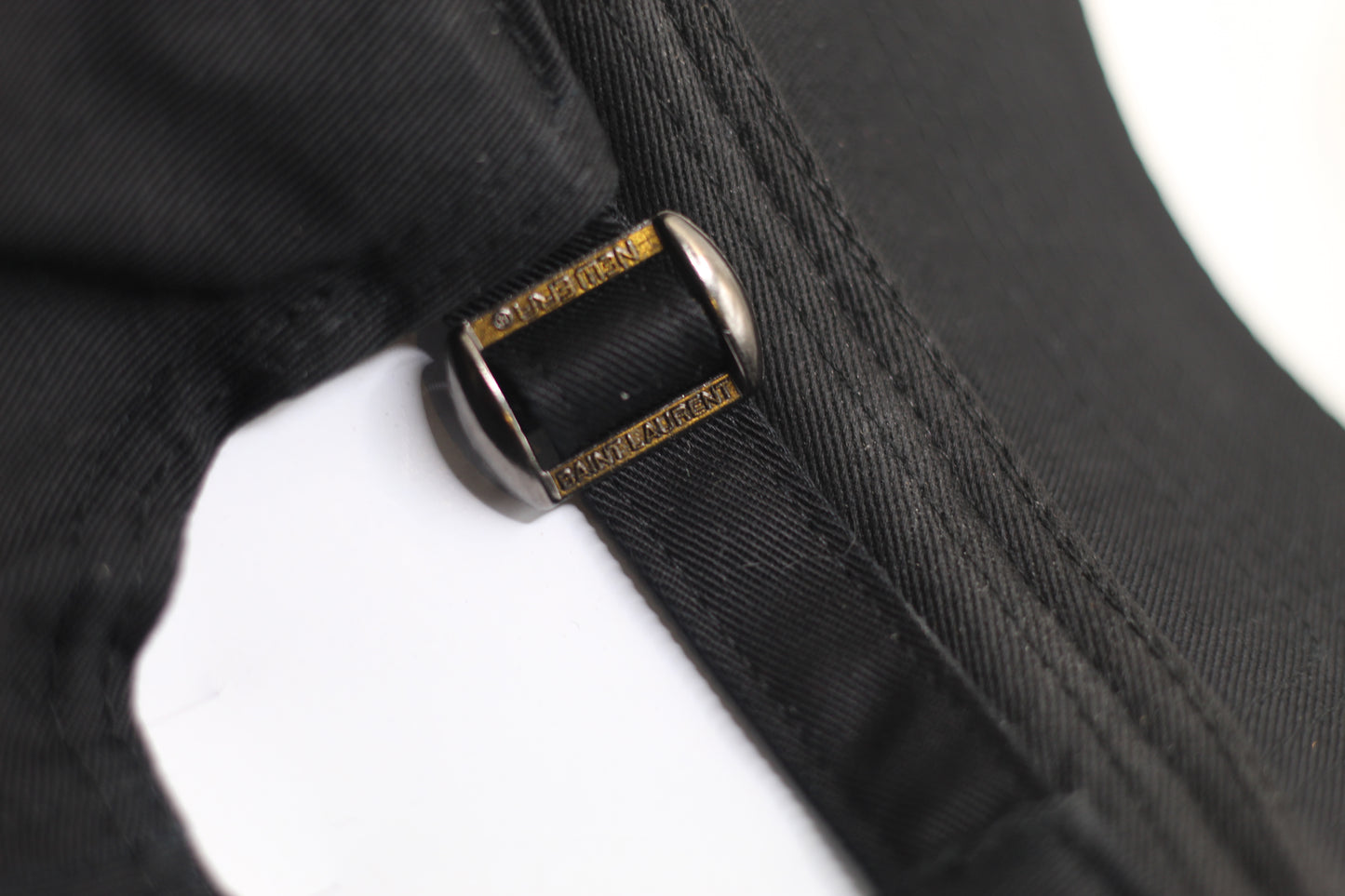 Gorra YSL