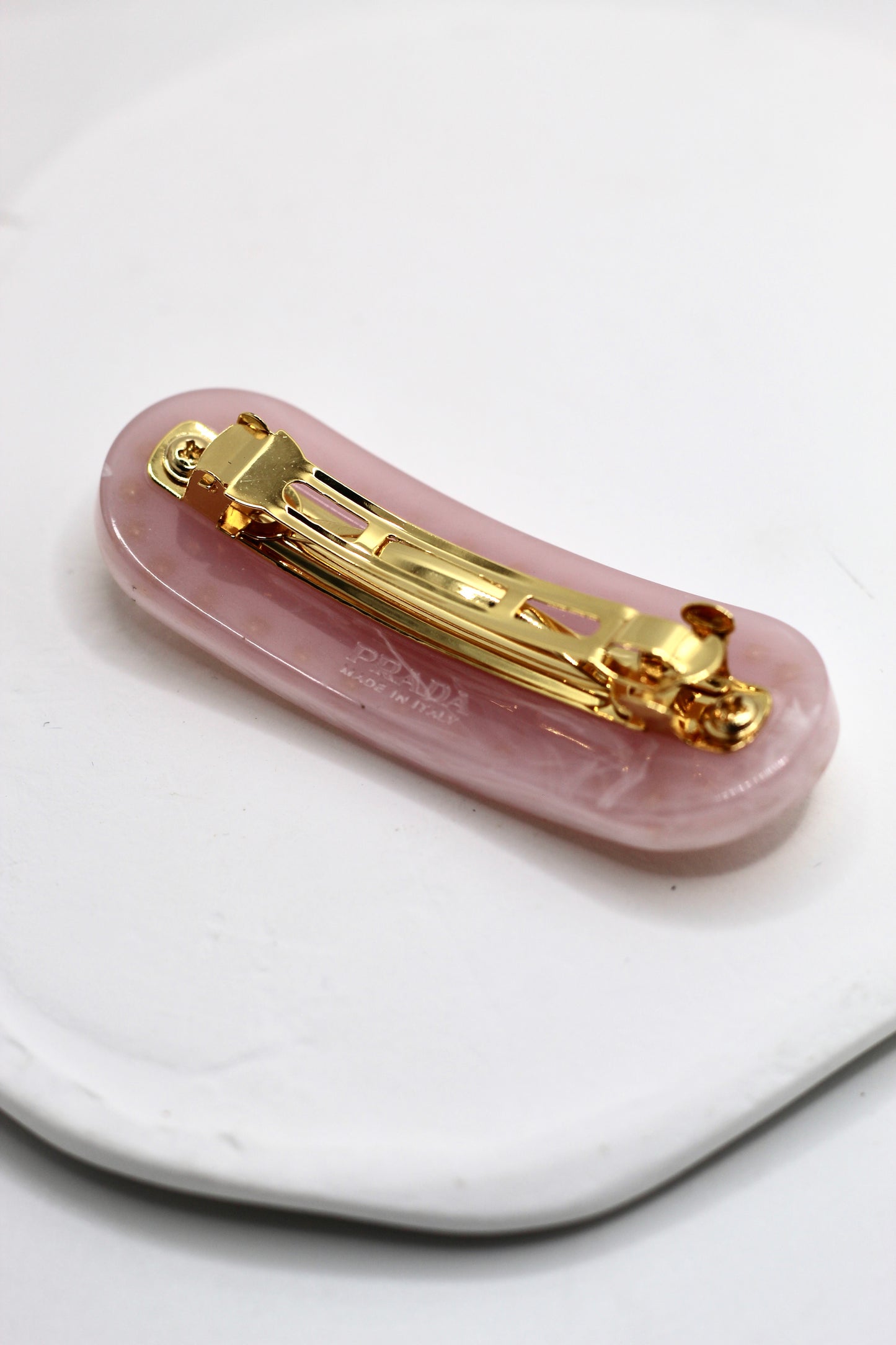 Prendedor P