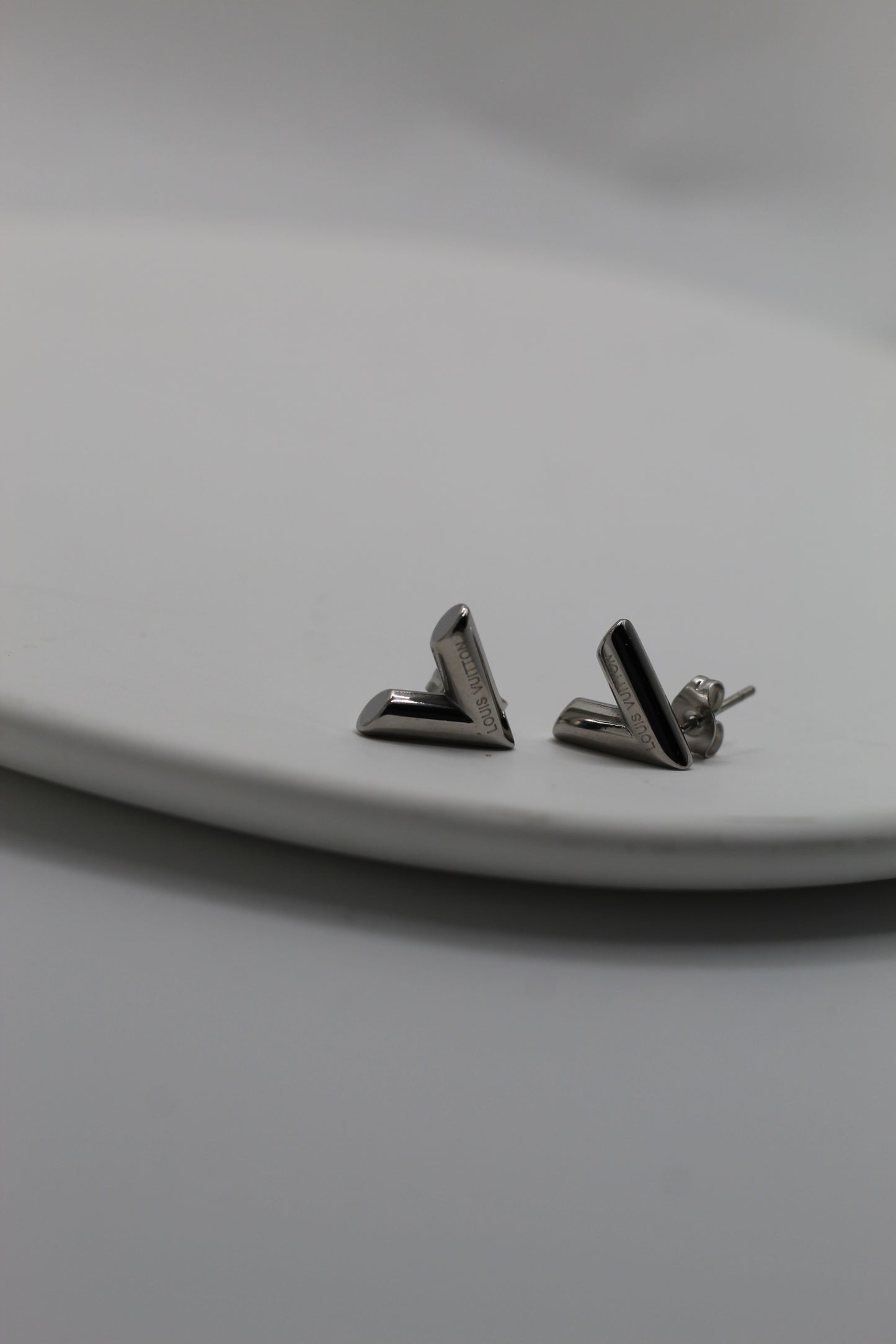 Pendientes LV