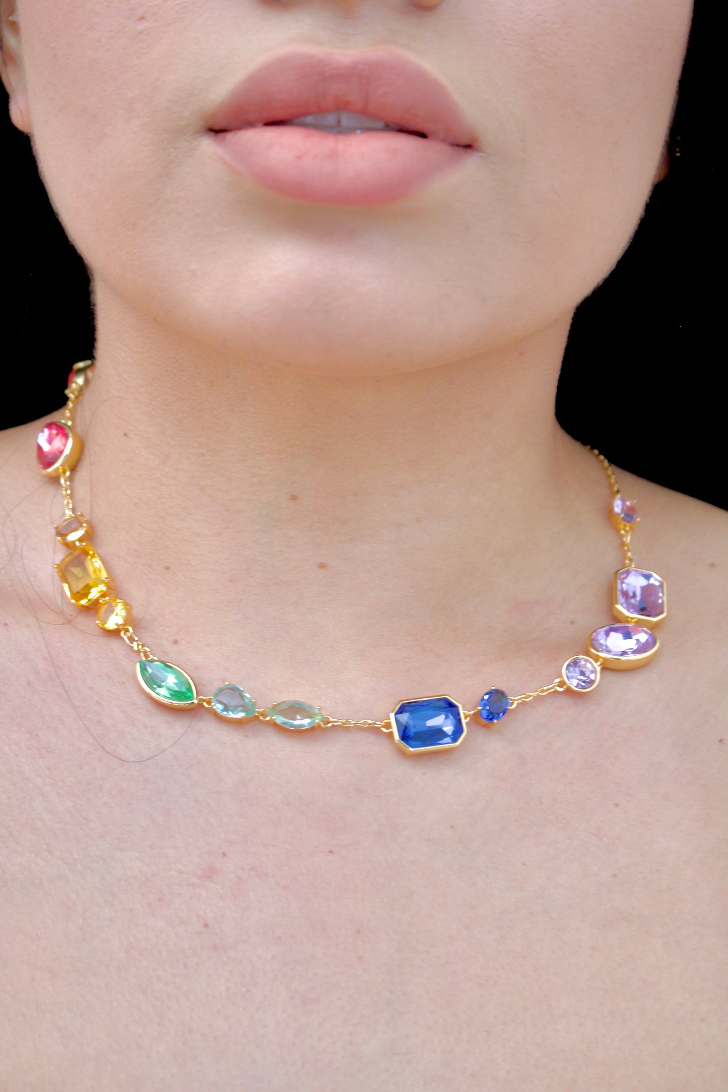 Collar Swarows