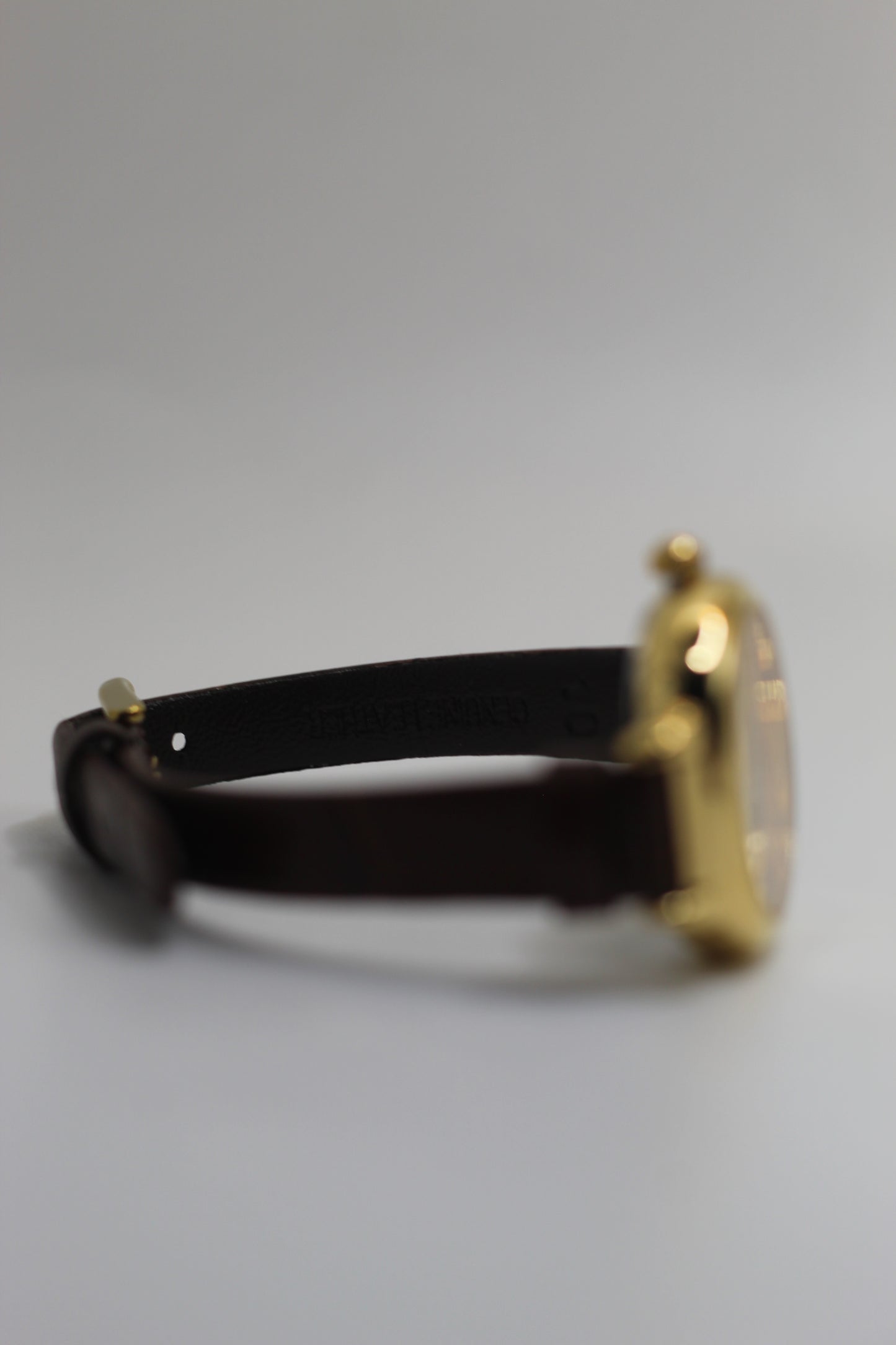 Reloj Burgundy