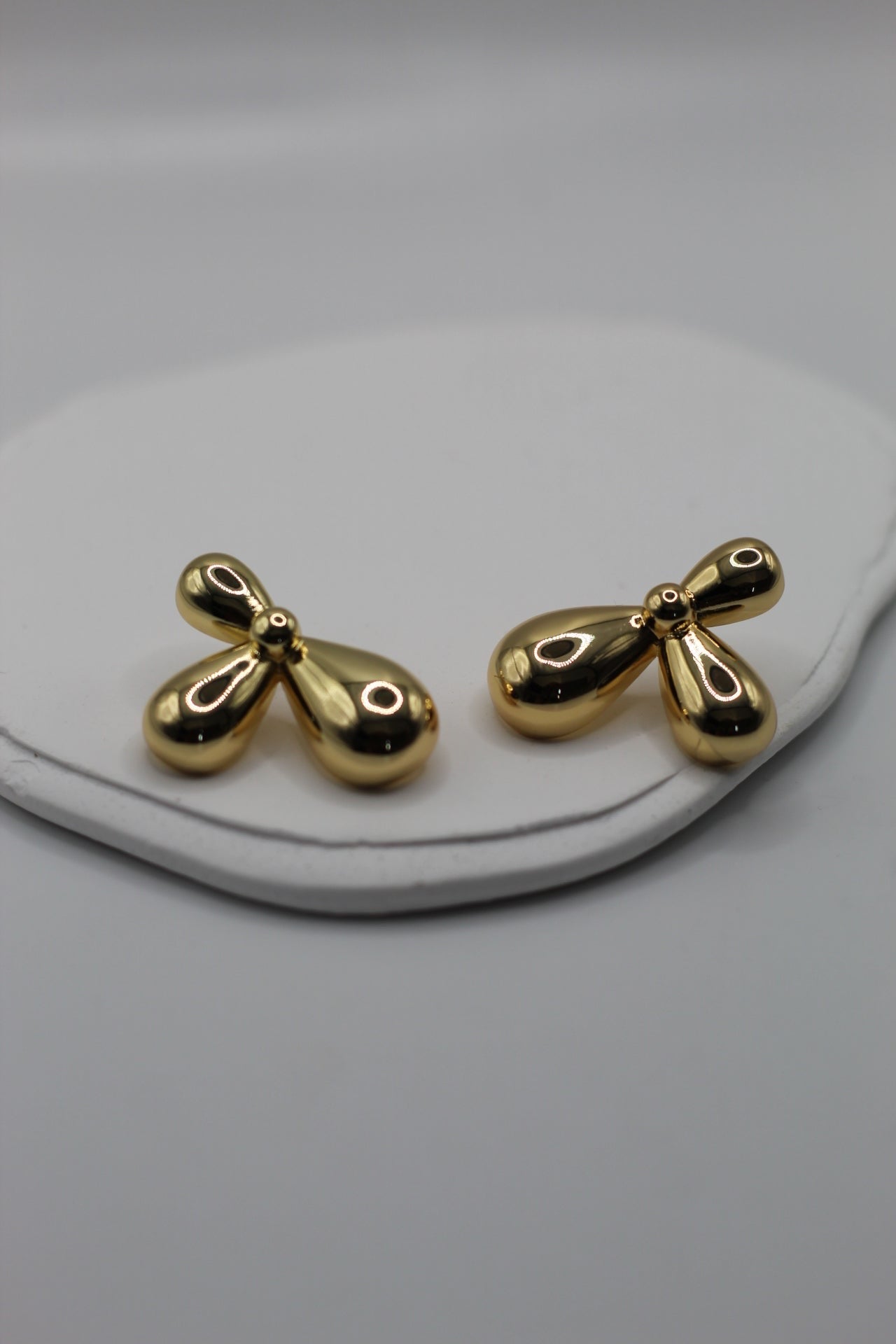 Pendientes media flor
