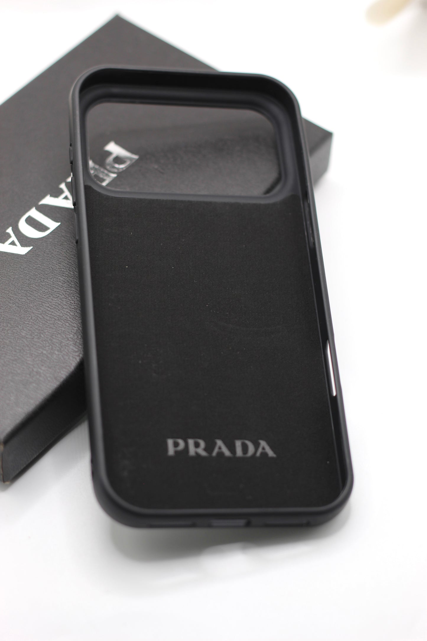 Case Pr✨da