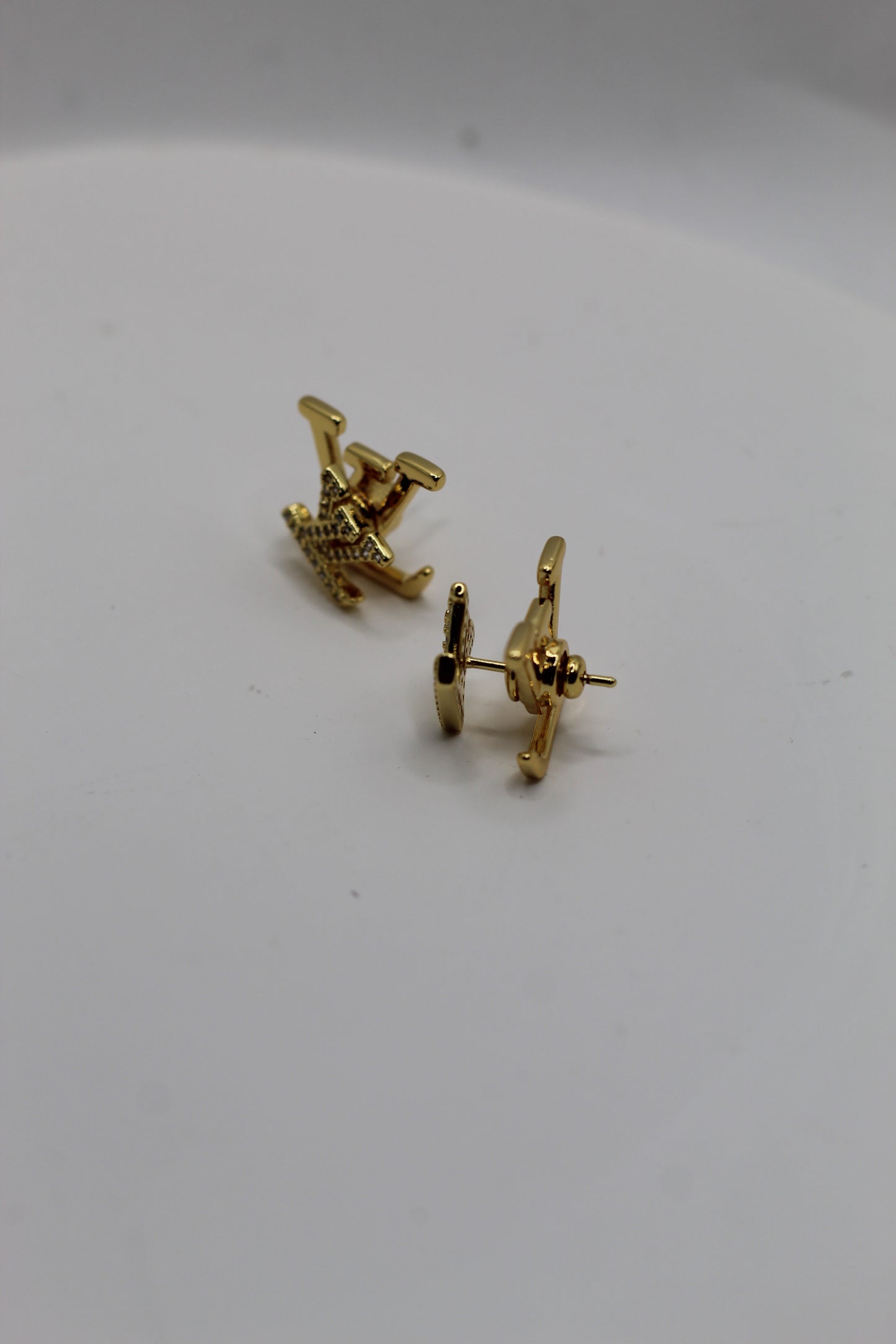 Pendientes LV