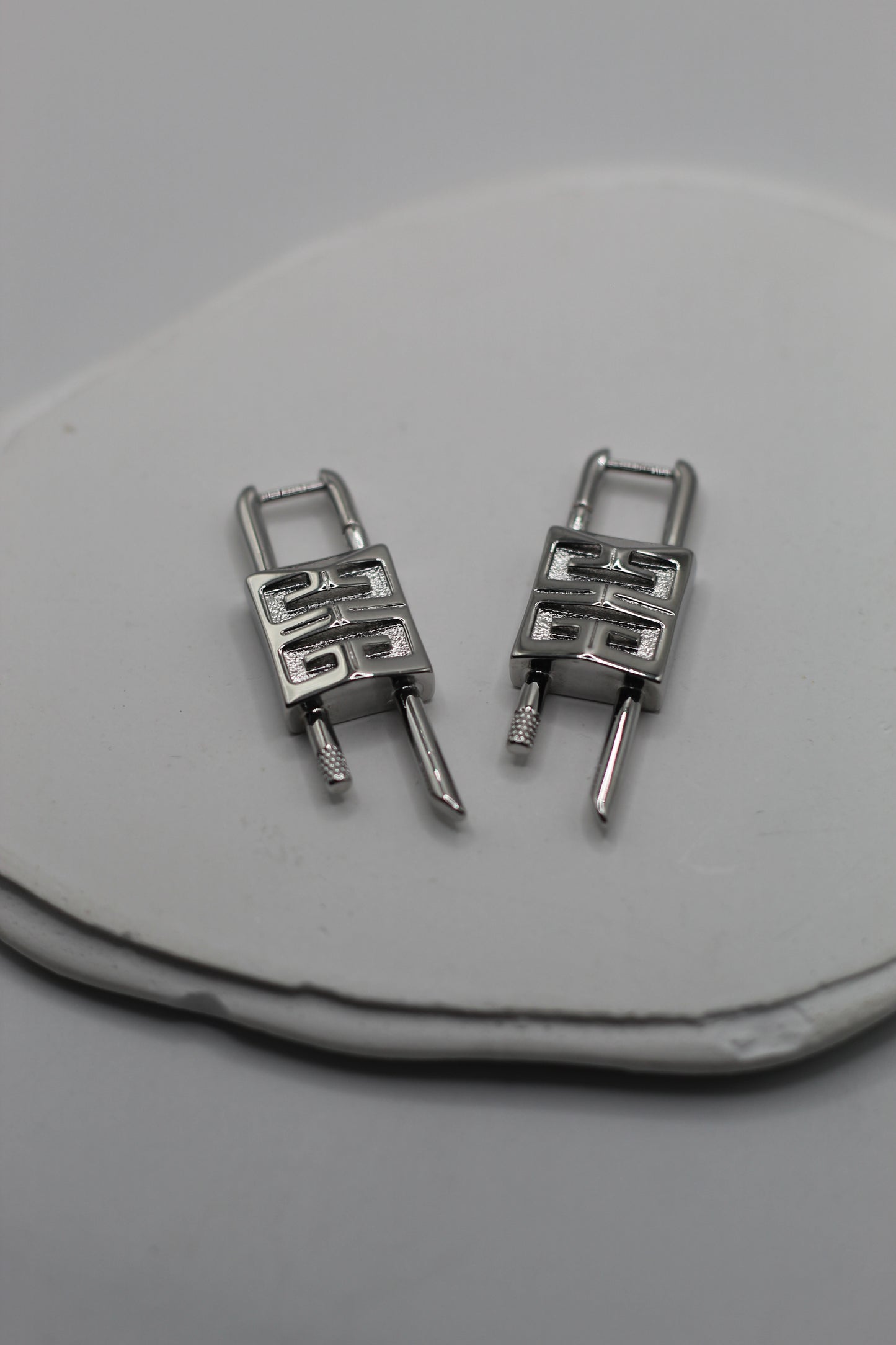 Pendientes Giv✨nchy