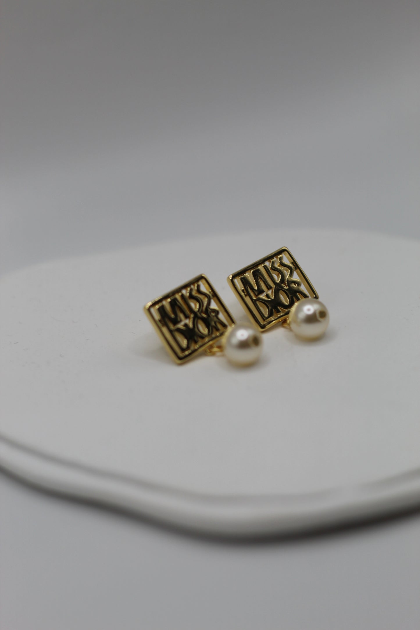 Pendientes Miss Di✨r