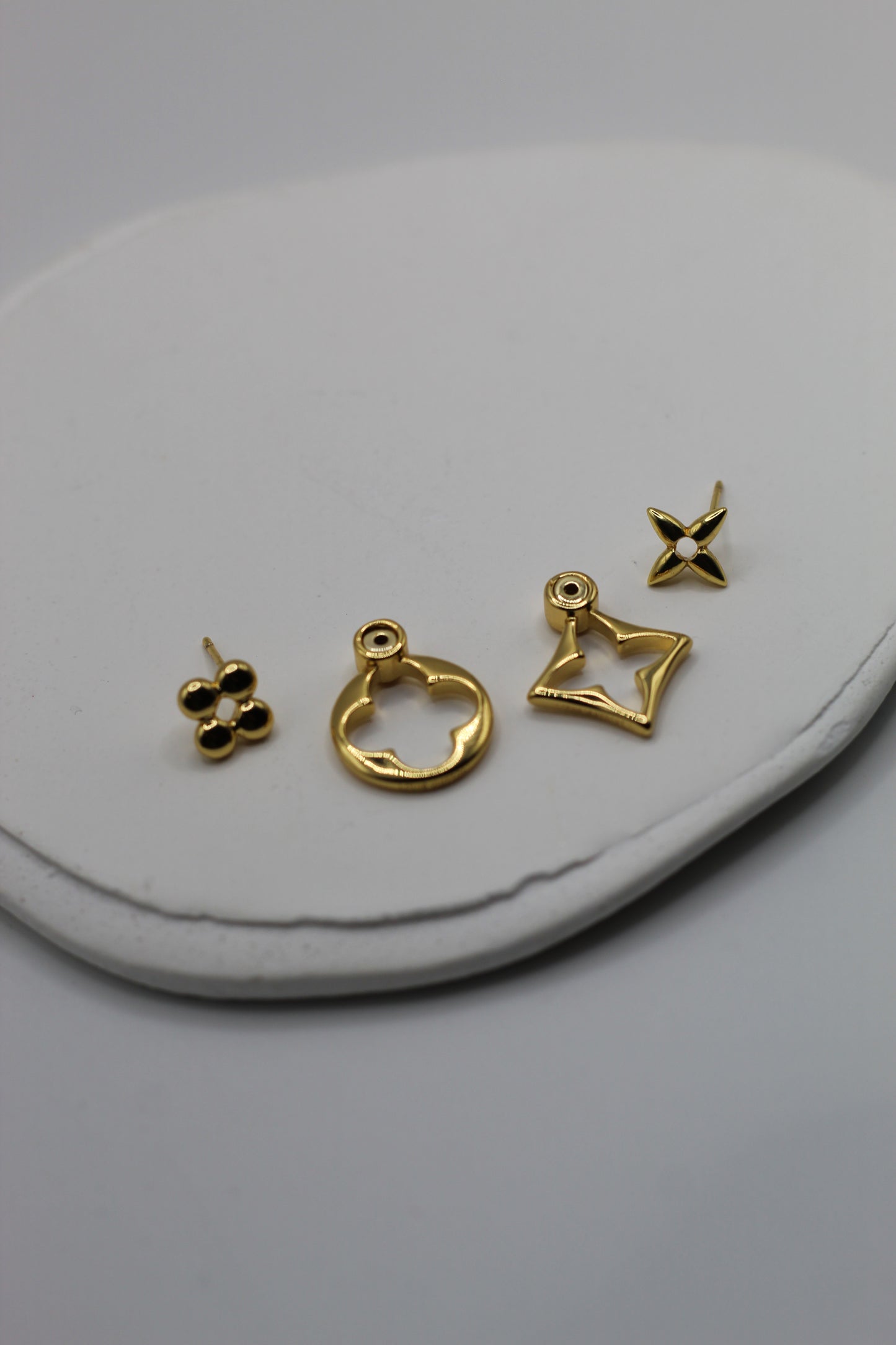 Pendientes LV