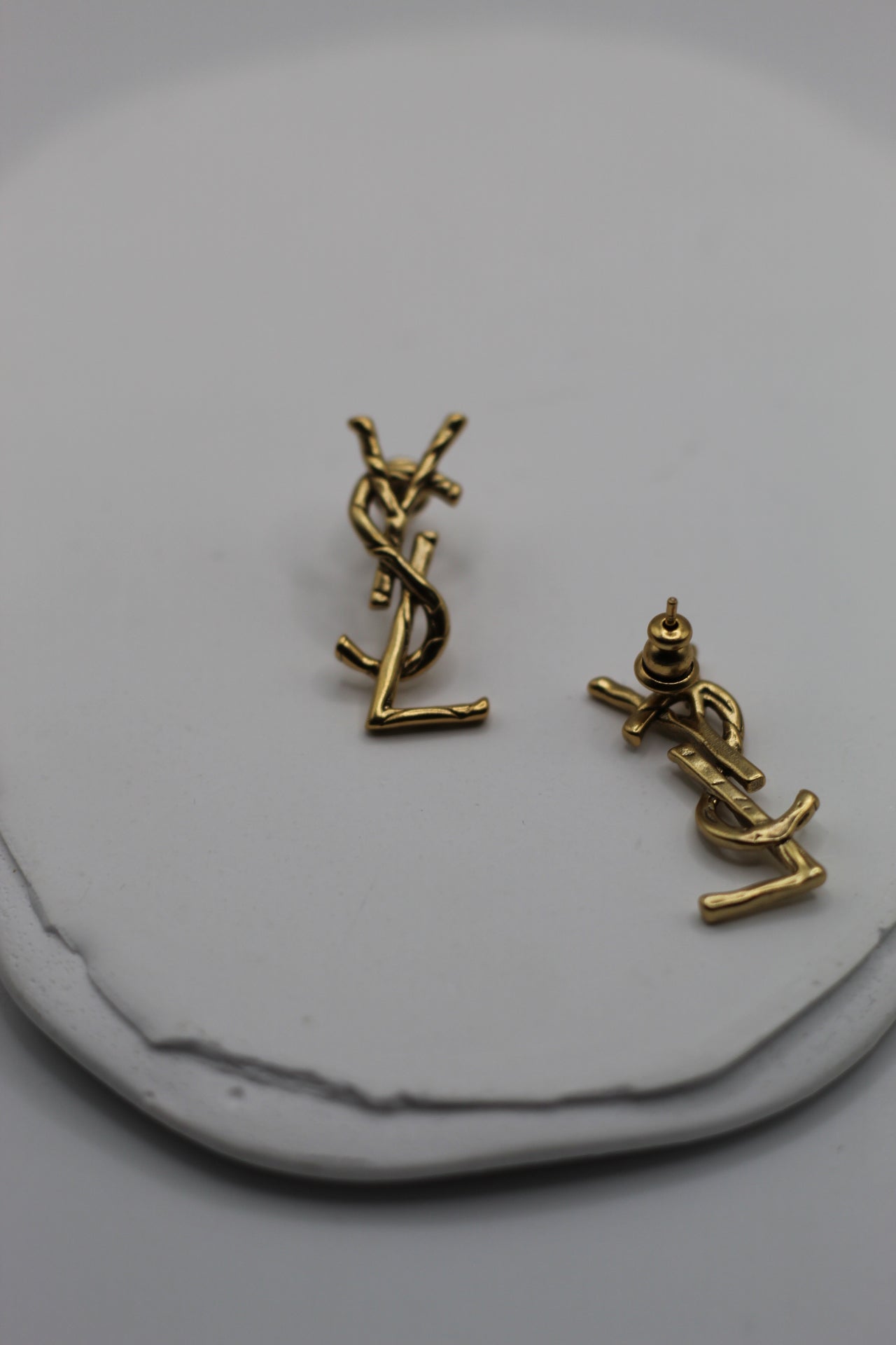 Pendientes YSL