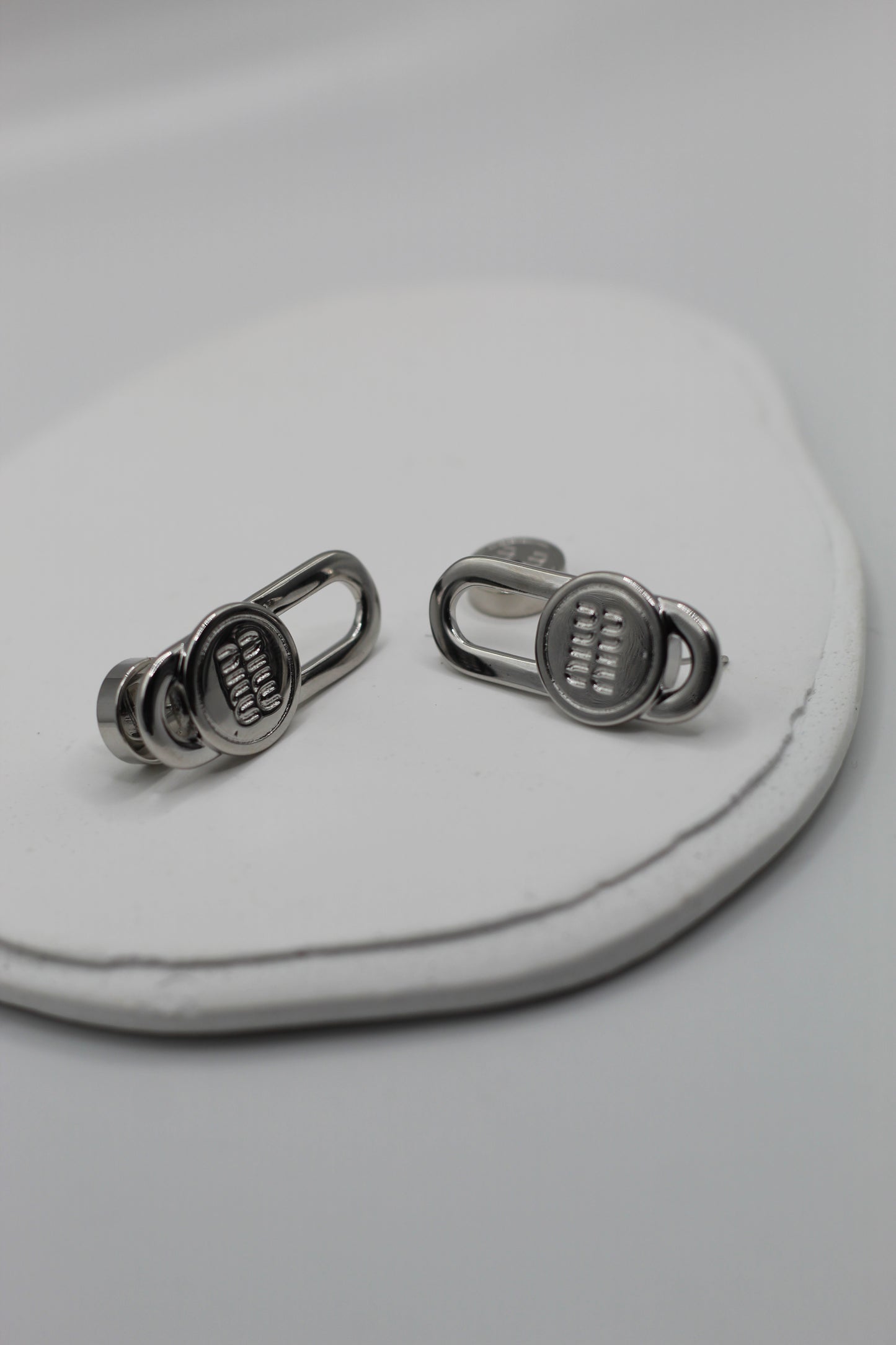 Pendientes Miu Miu