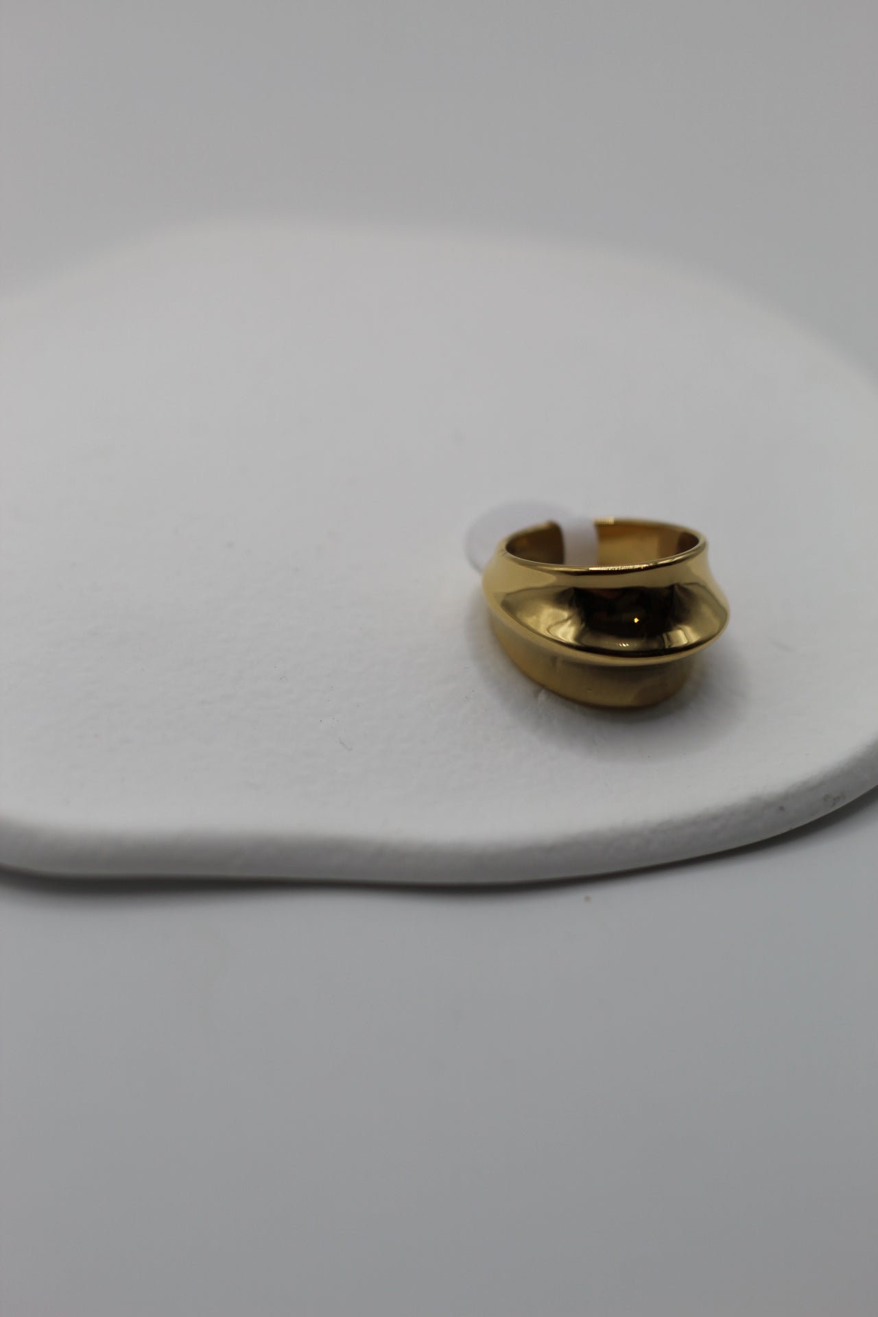 Anillo Carlota