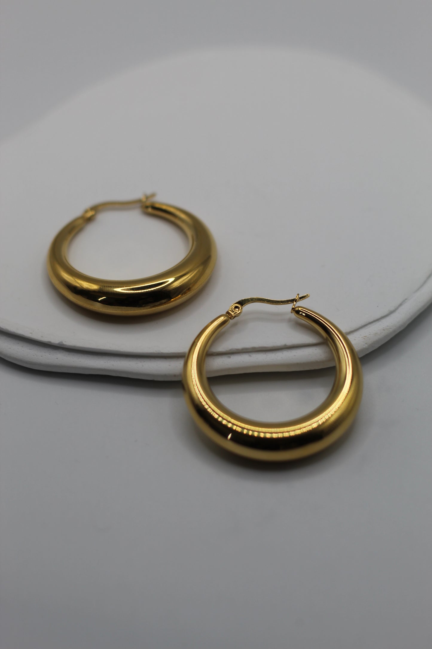 Moon Hoops