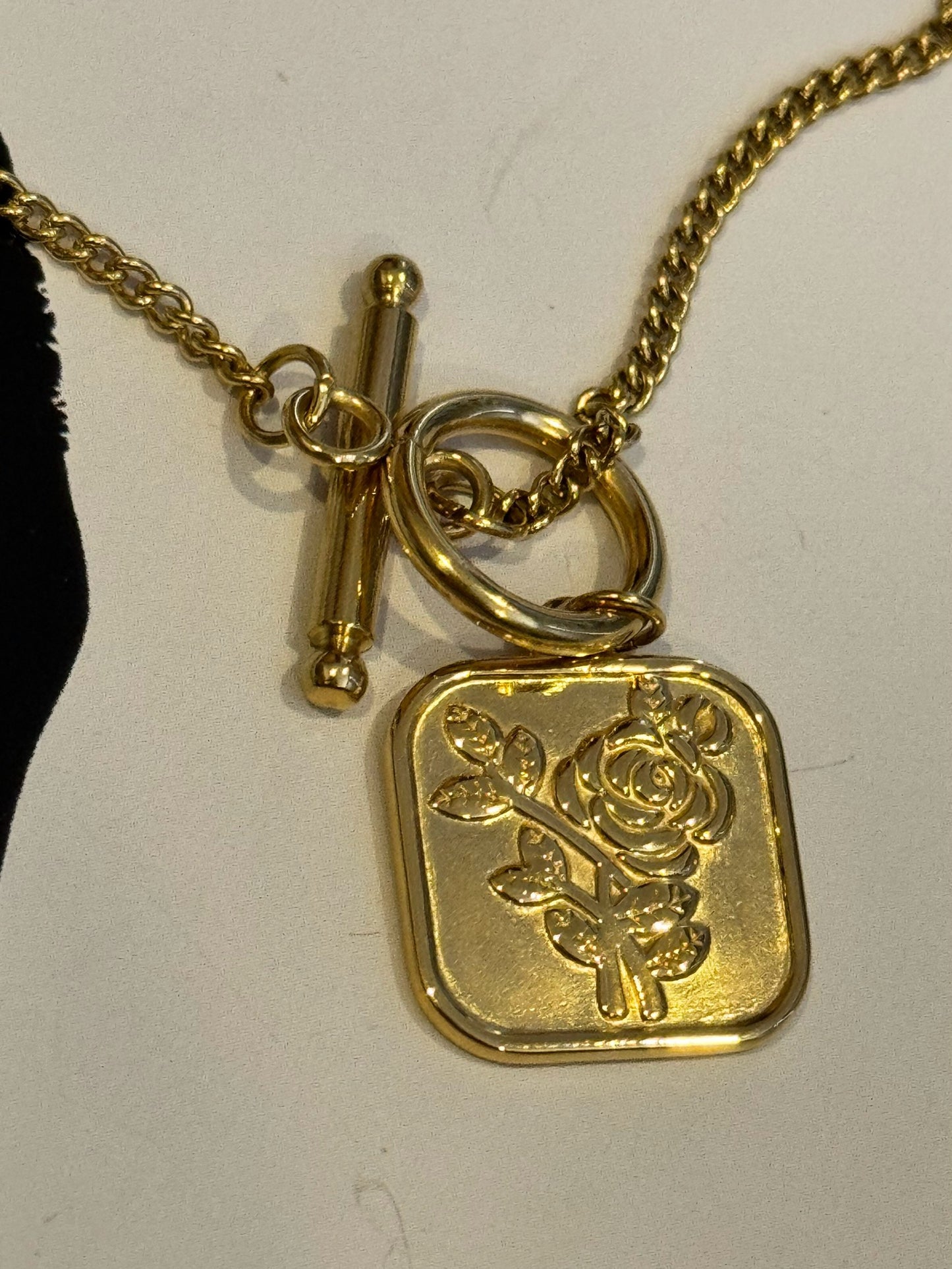 Collar Rosa