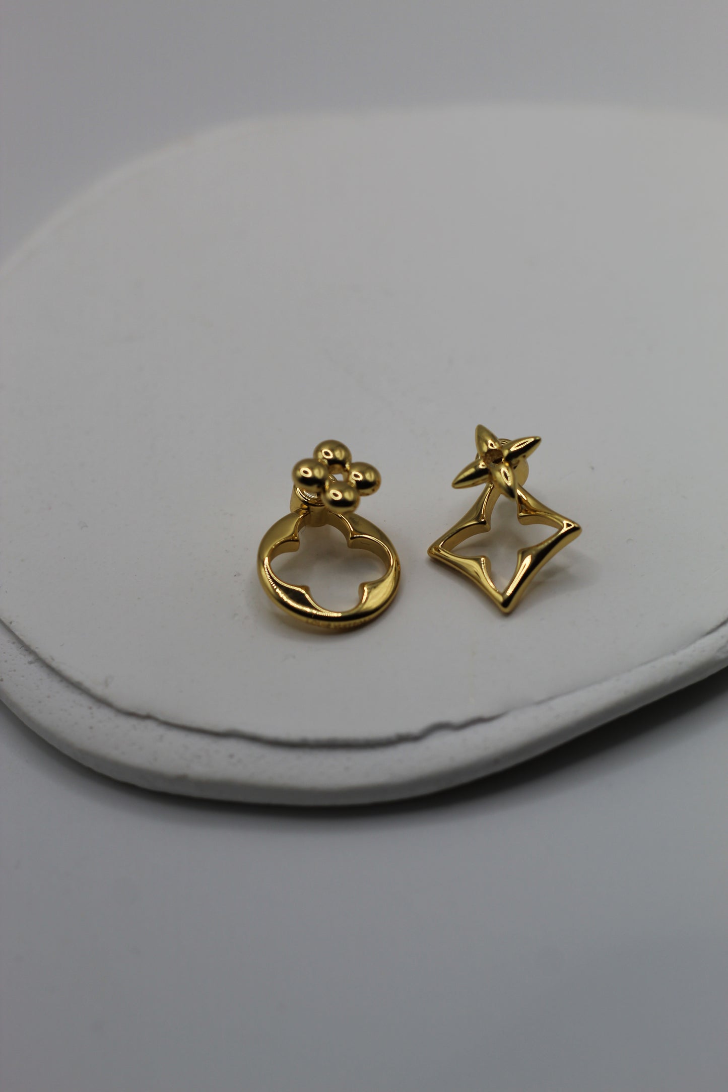 Pendientes LV