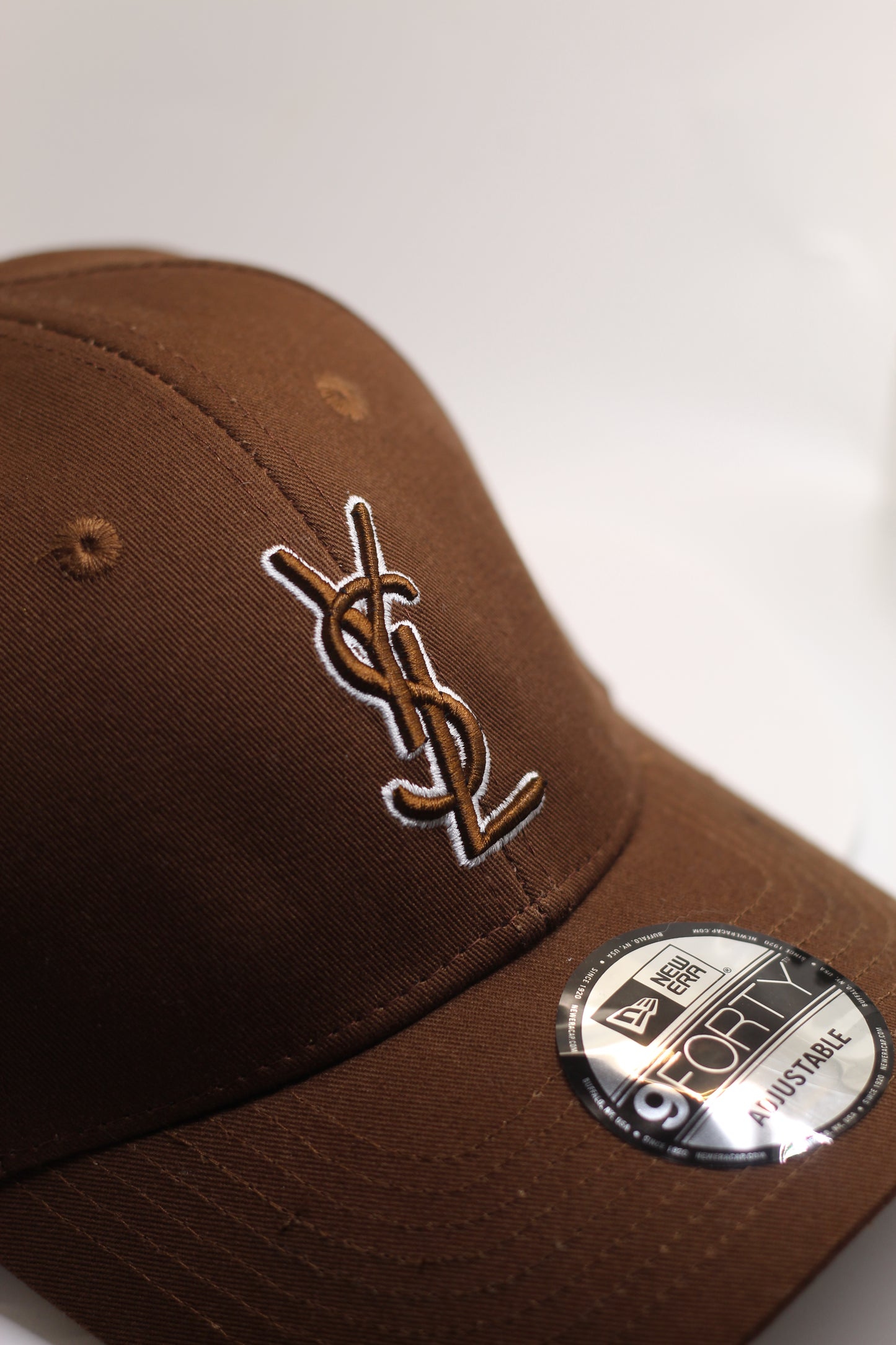 Gorra YSL