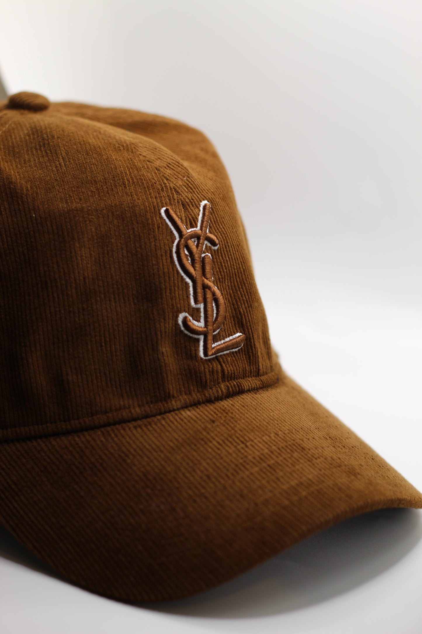 Gorra YSL