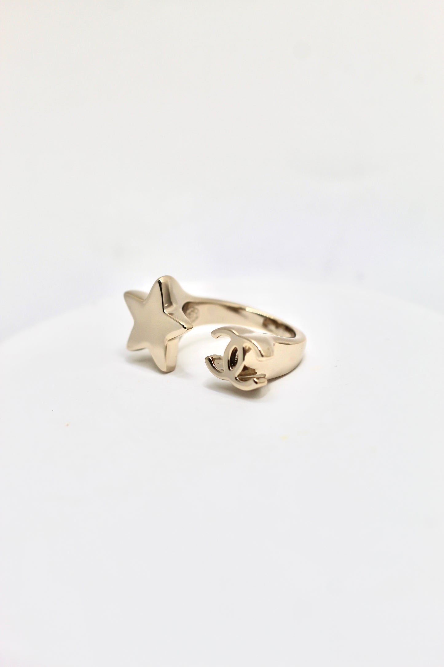 Anillo Ch