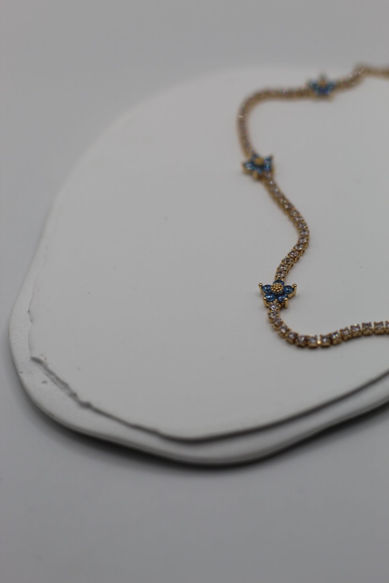 Collar Flower