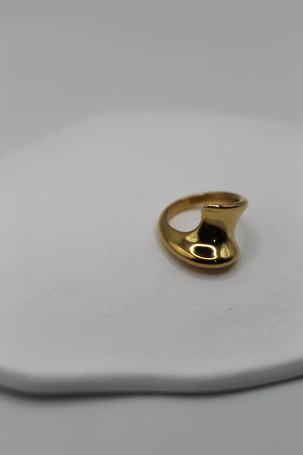 Anillo Ernestina