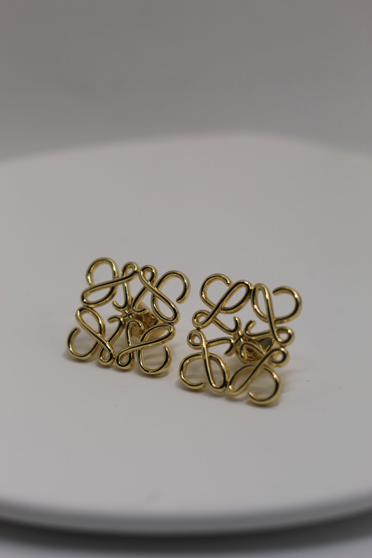 Pendientes Loe