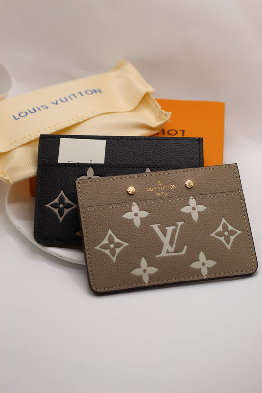 Tarjetero LV