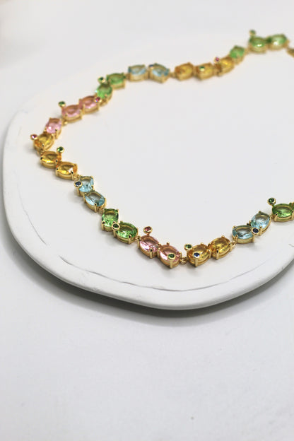 Collar Swarows