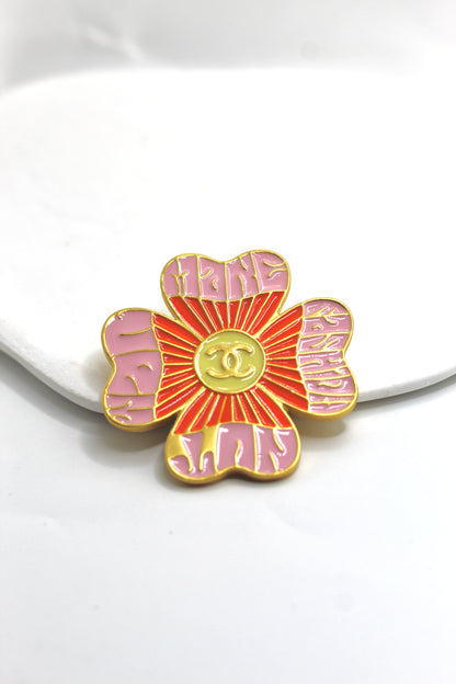 Broche Ch