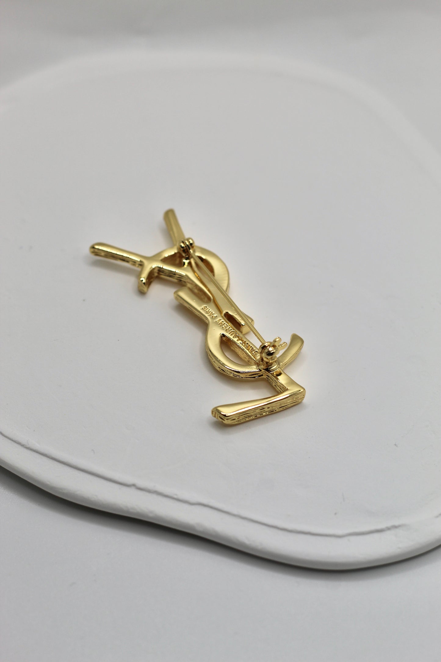 Broche YSL