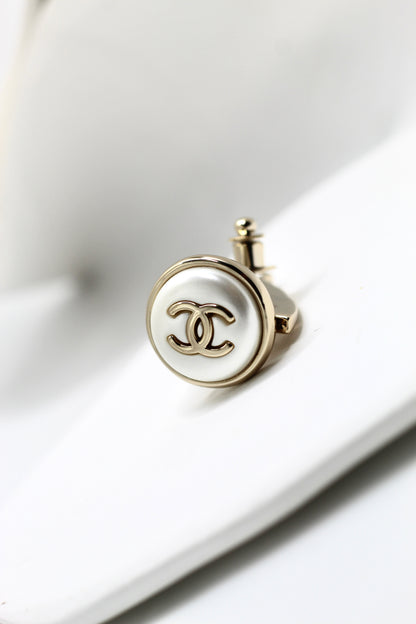 Broche Ch