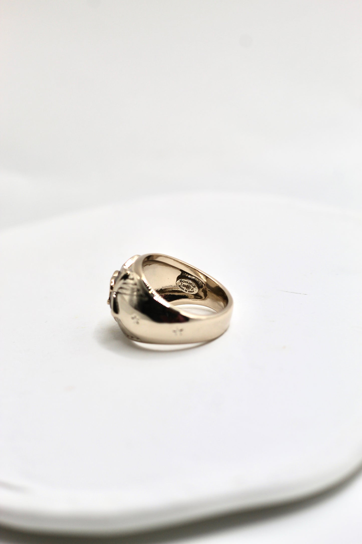 Anillo Ch