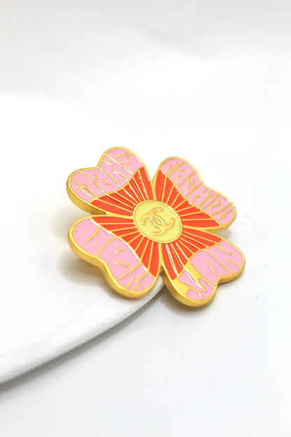 Broche Ch