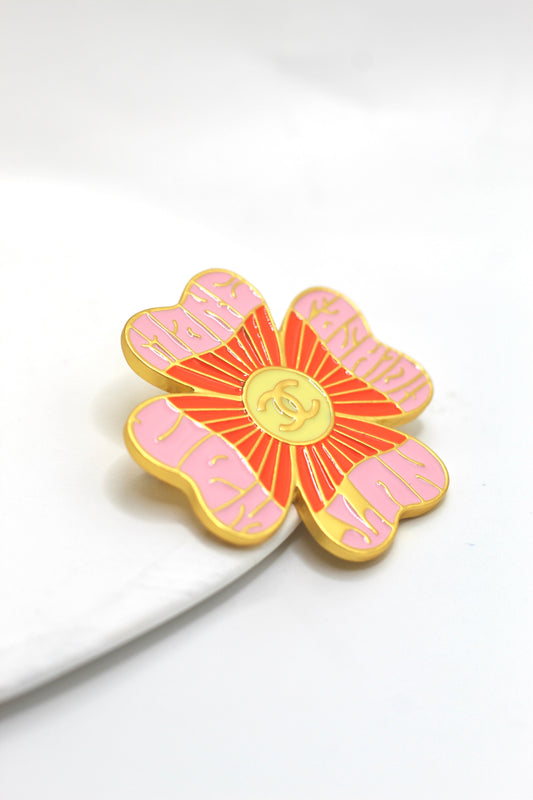 Broche Ch