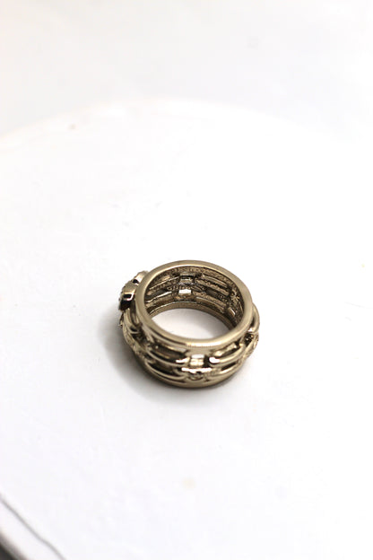 Anillo Ch