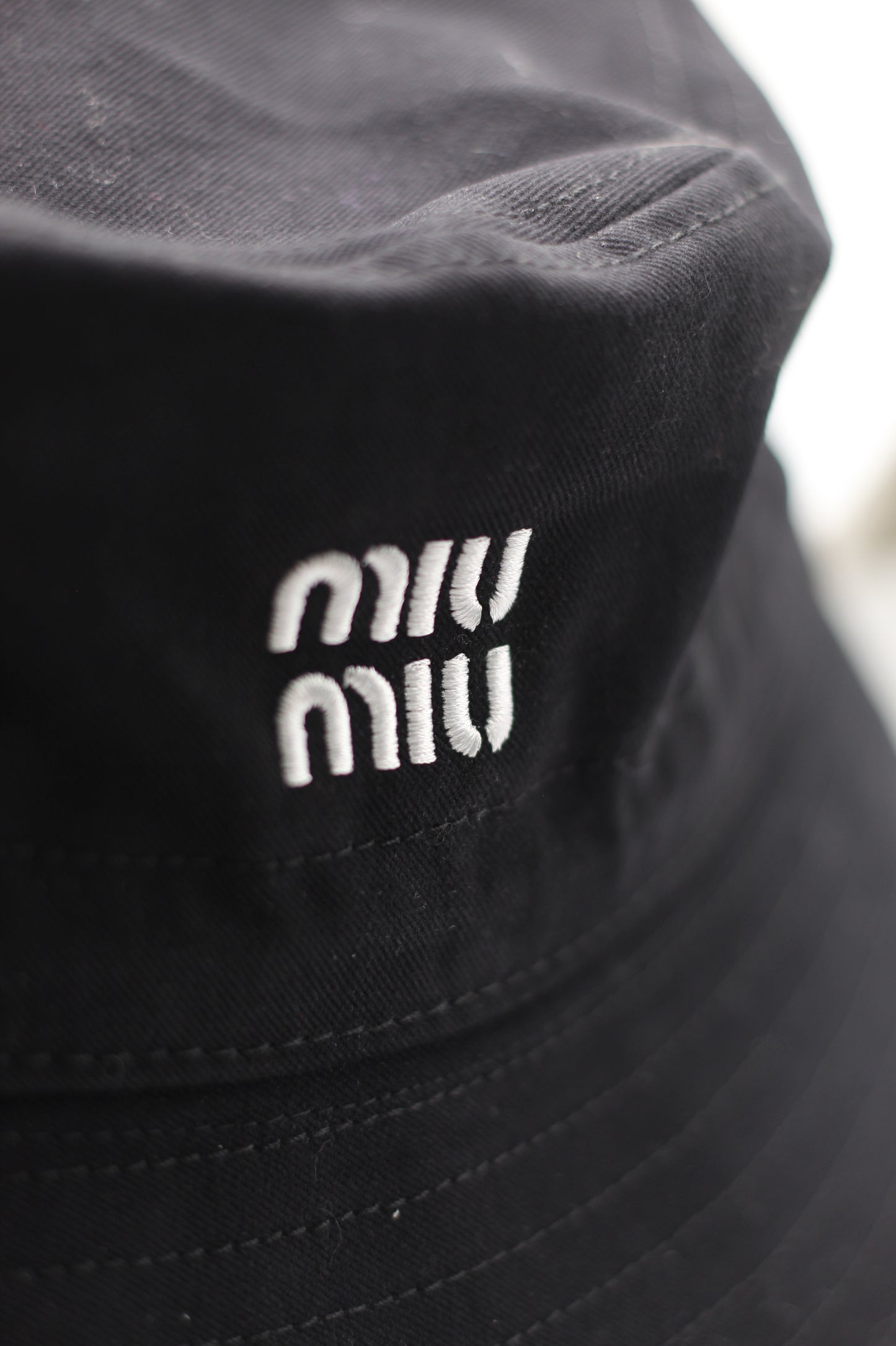 Bucket Hat Miu M