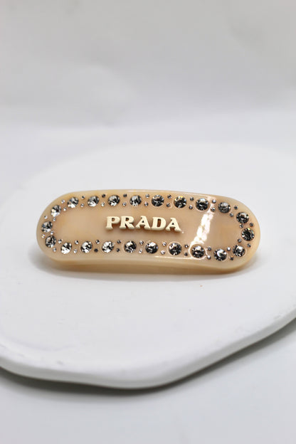 Prendedor P