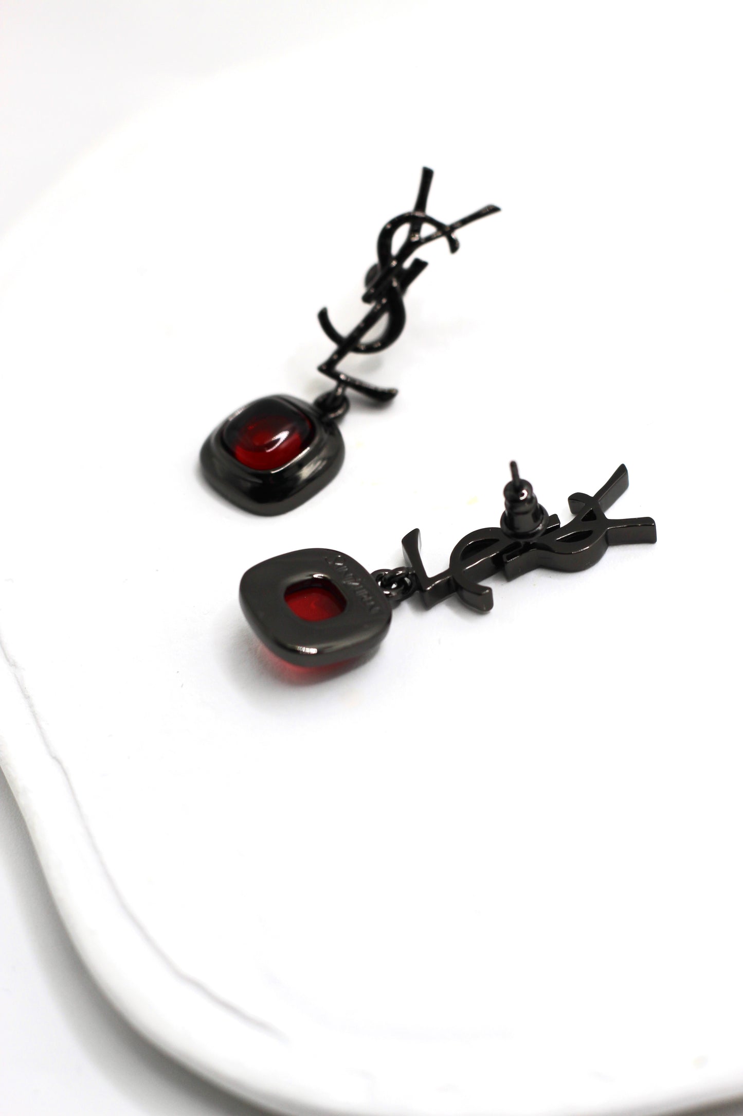Pendientes YSL