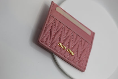 Tarjetero Miu M