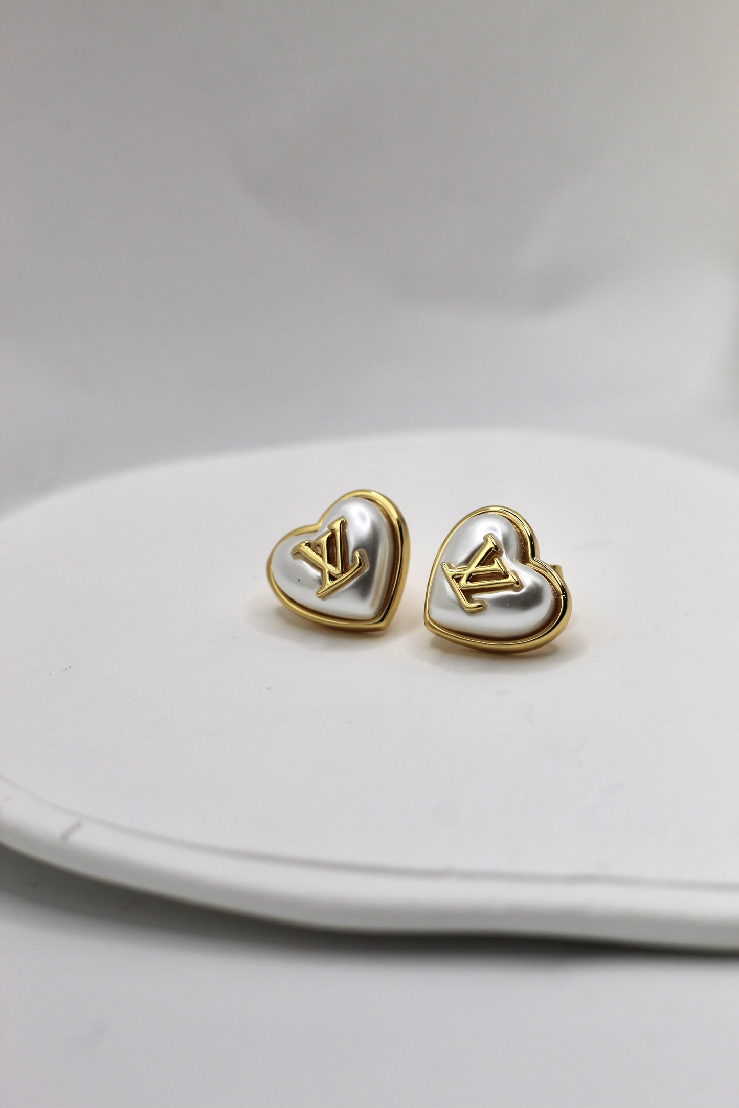 Pendientes LV