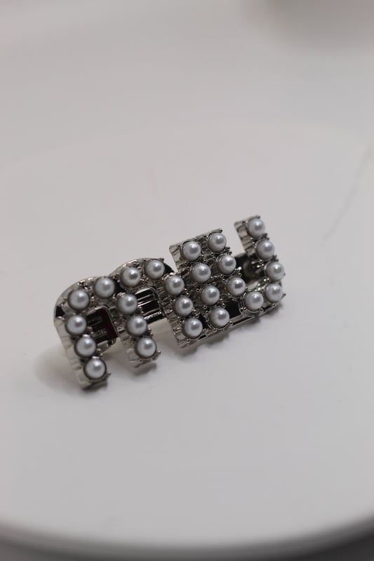 Broche Miu M