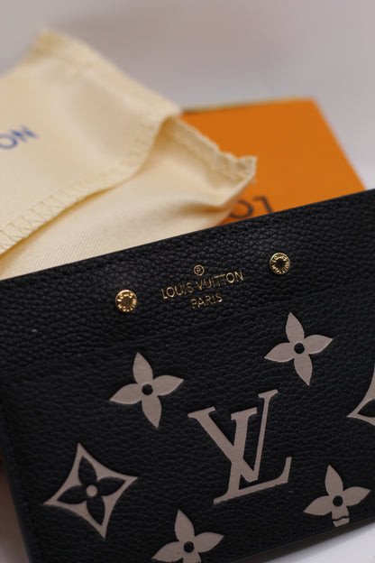 Tarjetero LV